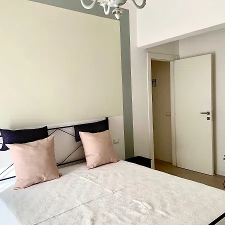 Rosy's Flat Apartamento La Spezia